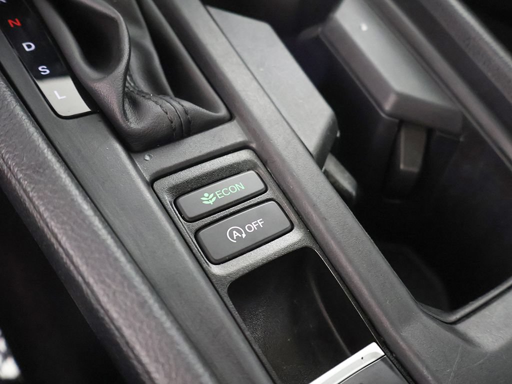 Used 2025 Honda Accord LX image 36