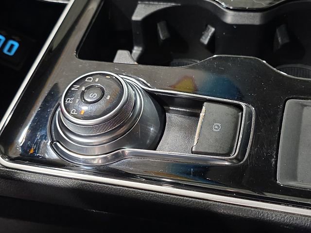 Used 2020 Ford Edge SEL w/ Cold Weather Package image 20