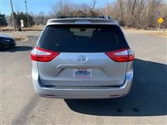 Used 2016 Toyota Sienna LE image 5