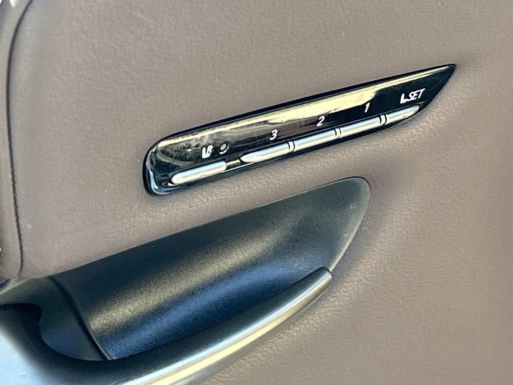 Used 2019 Lexus LS 500 AWD w/ Luxury Package image 19