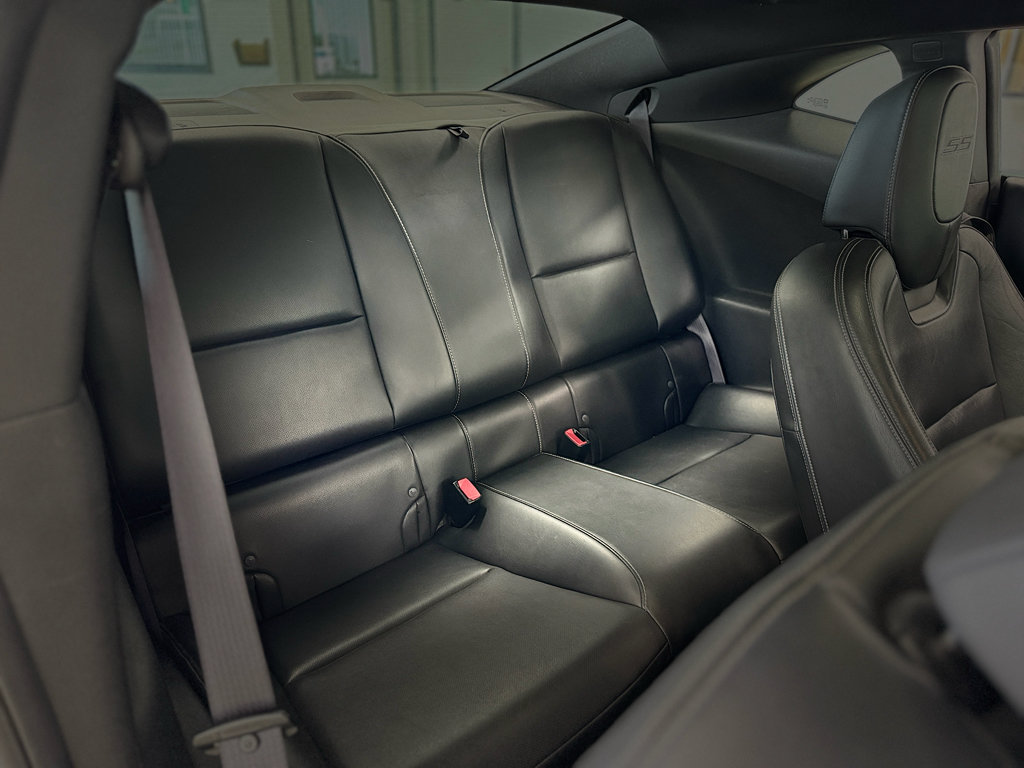 Used 2010 Chevrolet Camaro SS w/ RS Package RWD image 28