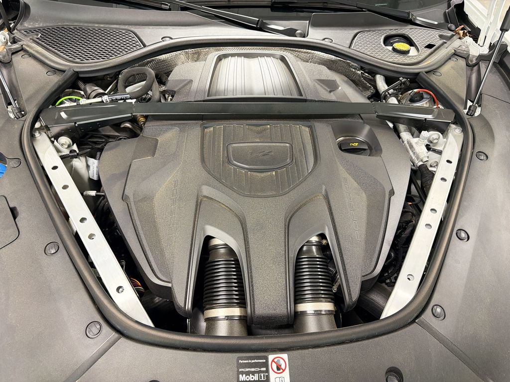 Certified 2025 Porsche Panamera 4 AWD/4WD image 31
