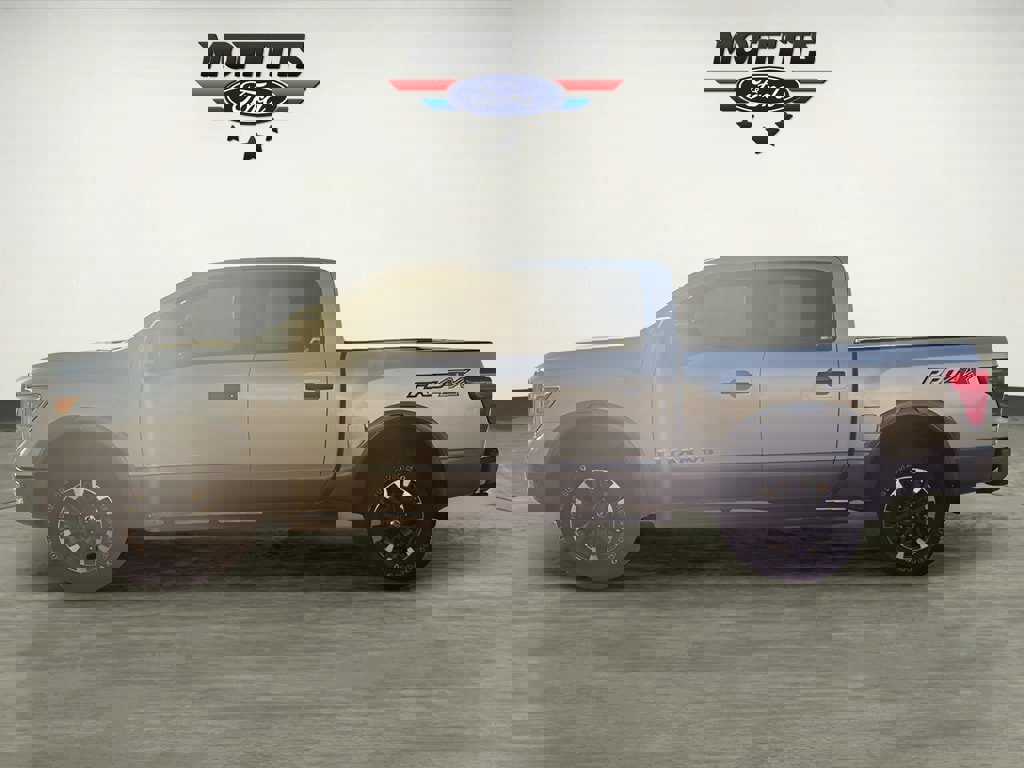 Used 2019 Nissan Titan PRO-4X w/ Pro-4x Convenience Package image 8