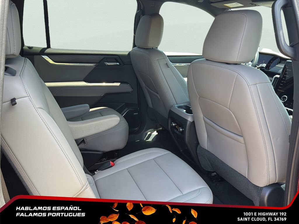 Certified 2026 GMC Acadia Elevation w/ Elevation Premium Package FWD image 32