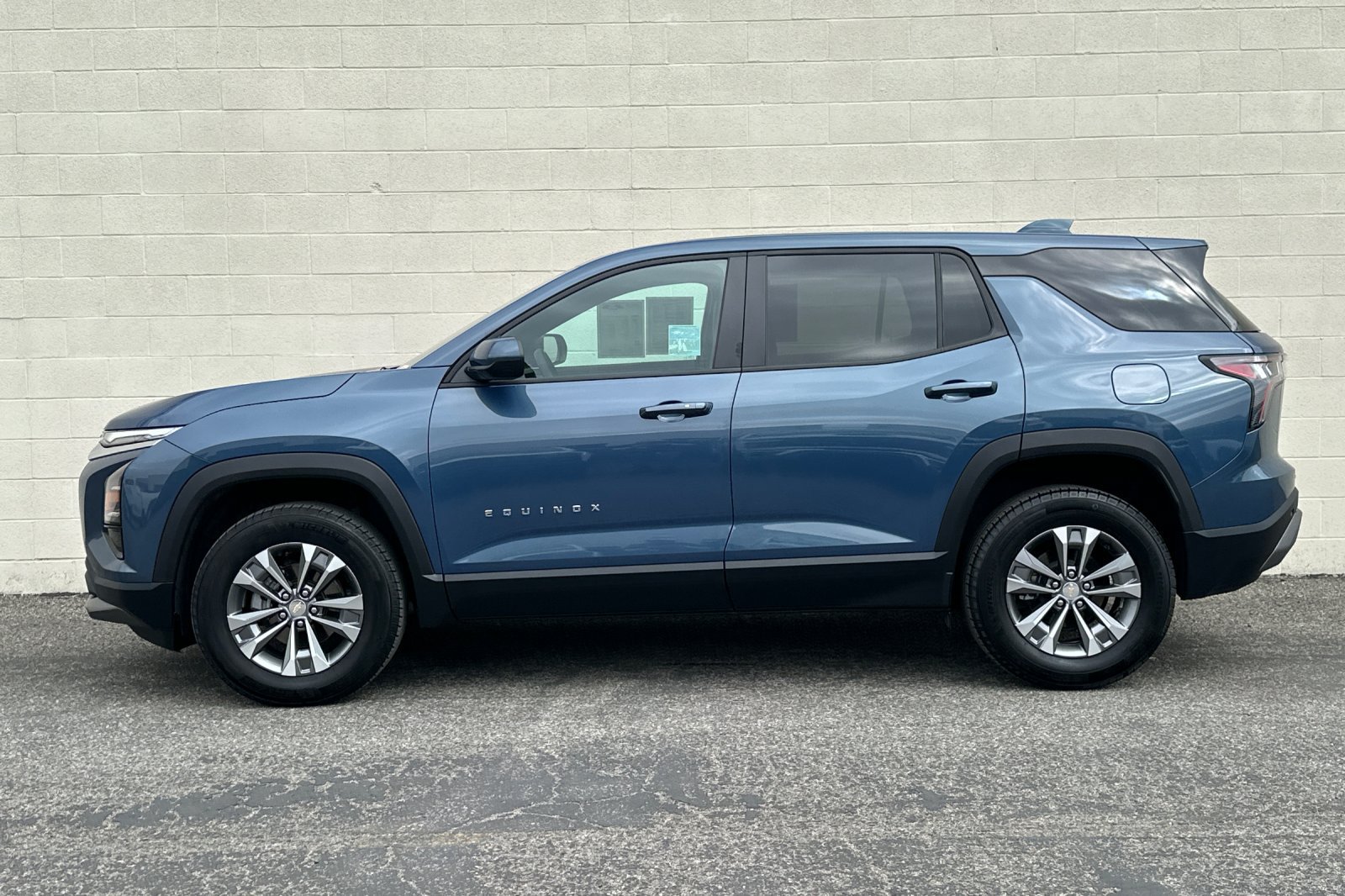 Certified 2026 Chevrolet Equinox LT w/ Convenience Package II AWD/4WD image 7