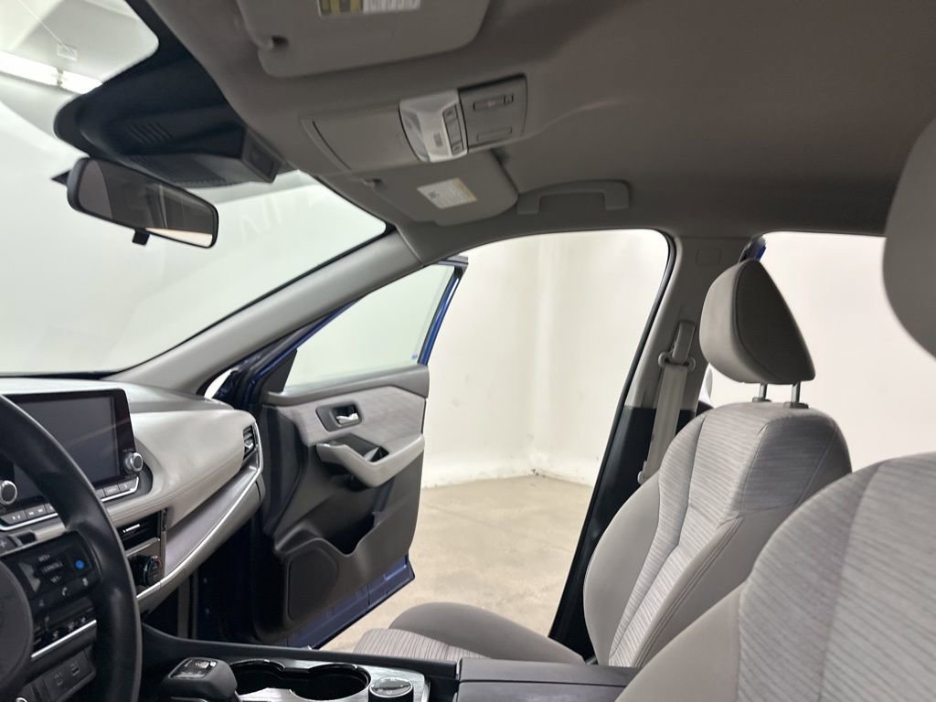 Used 2021 Nissan Rogue SV image 31