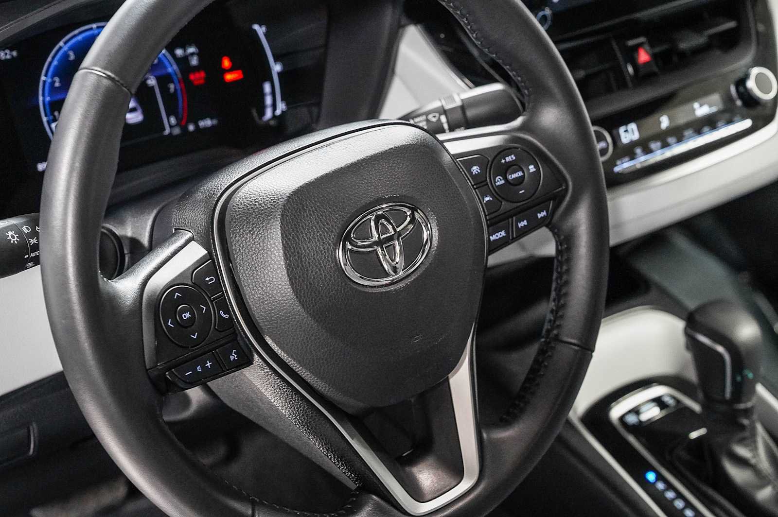 Certified 2026 Toyota Corolla SE FWD image 21