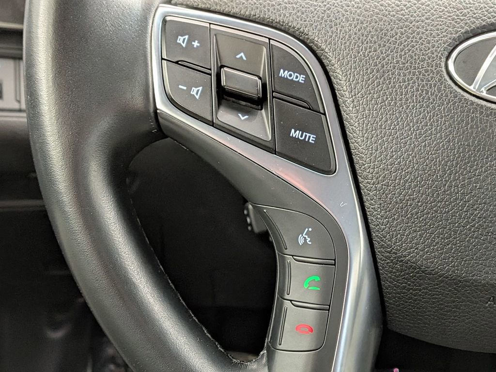 Used 2016 Hyundai Azera FWD image 18