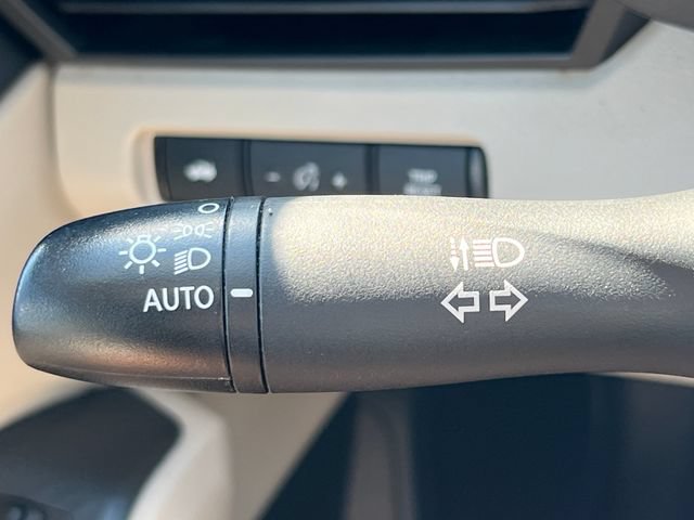 Used 2024 Nissan Altima 2.5 SV FWD image 26