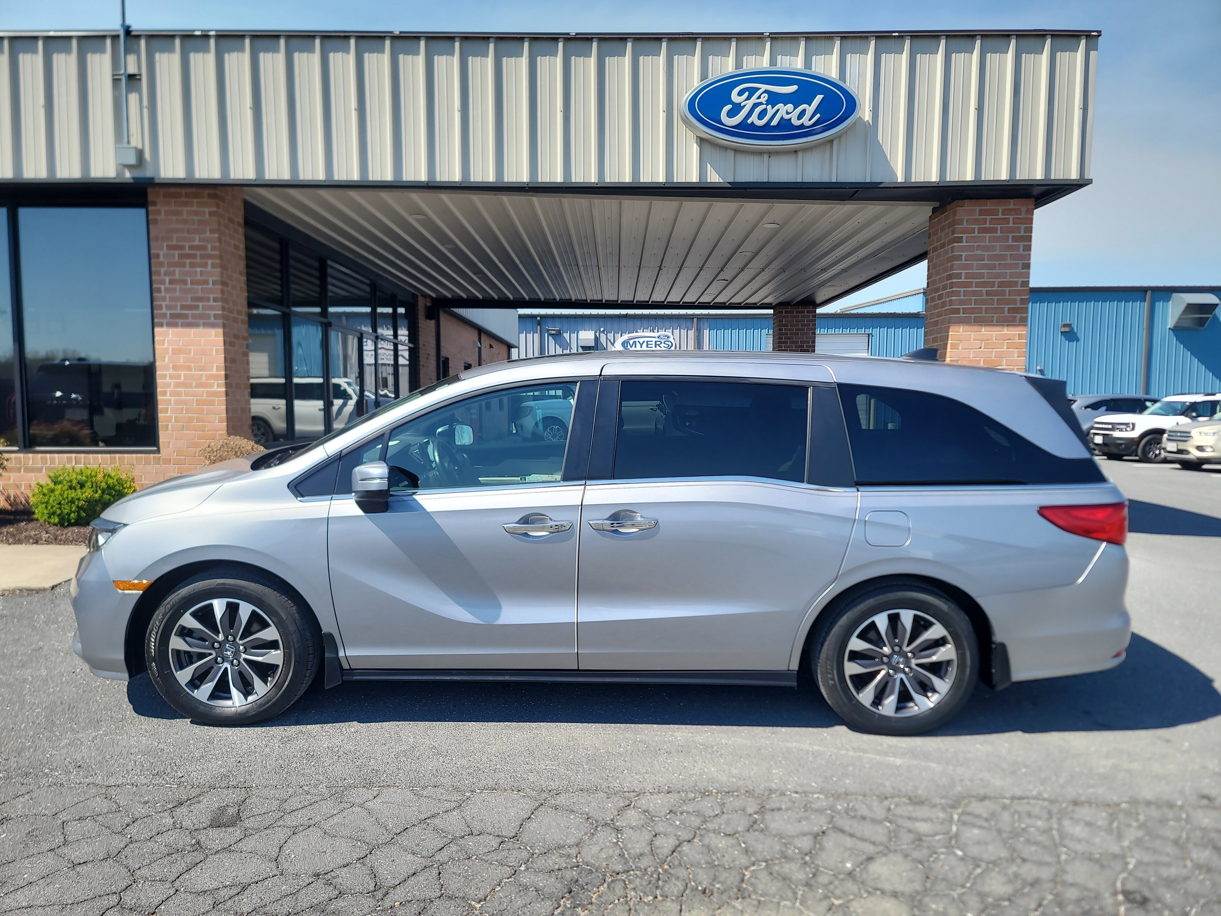 Used 2023 Honda Odyssey EX-L