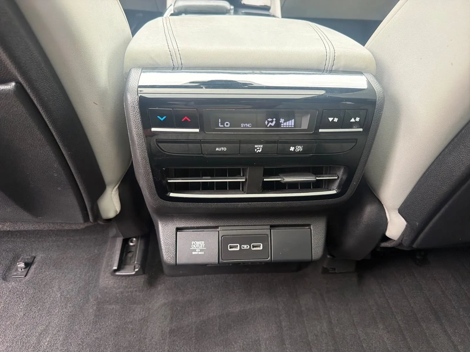 Used 2022 Acura MDX w/ Technology Package FWD image 18