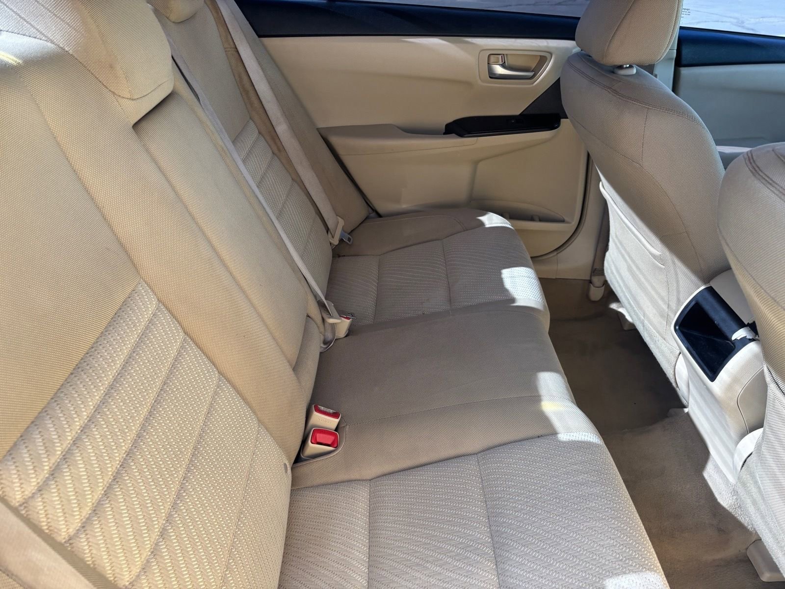 Used 2017 Toyota Camry LE image 17