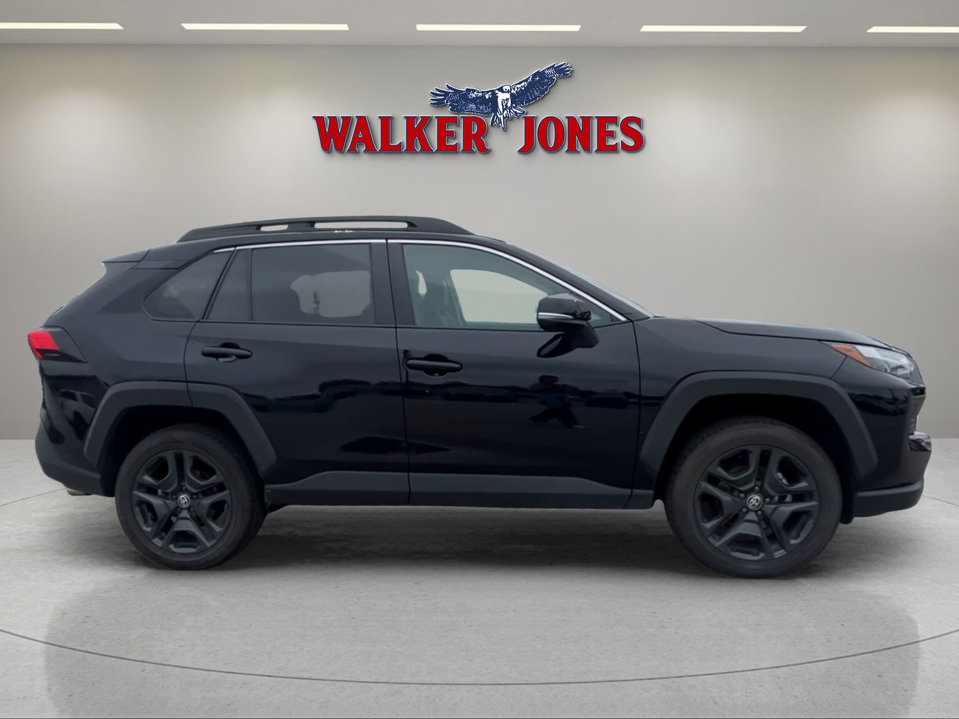 Used 2024 Toyota RAV4 Adventure AWD/4WD image 2