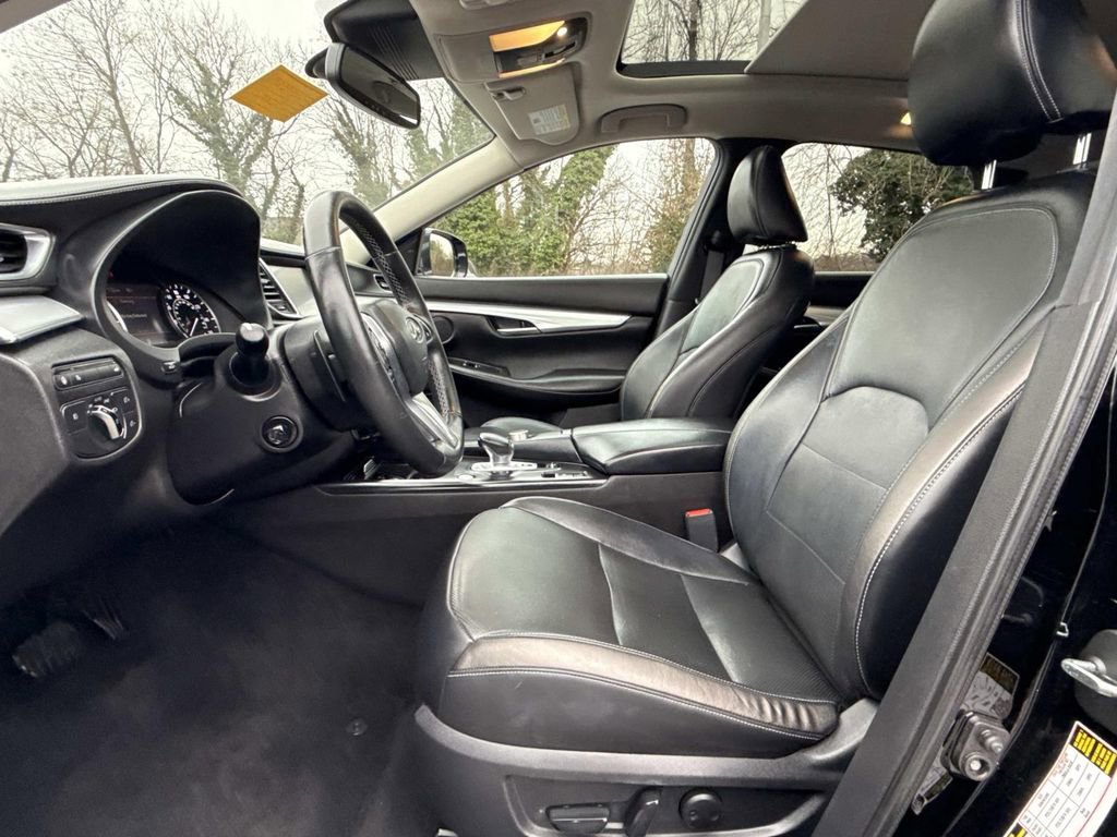 Used 2019 INFINITI QX50 Essential w/ Premium Heat Package image 16