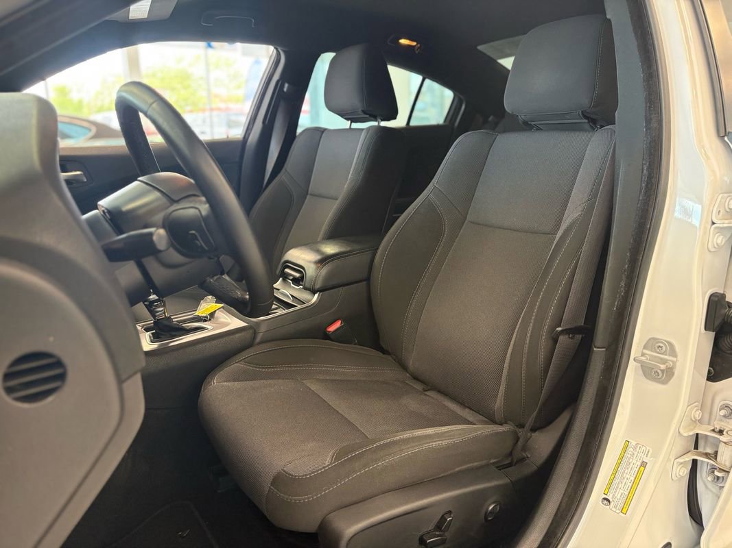 Used 2019 Dodge Charger SXT RWD image 21
