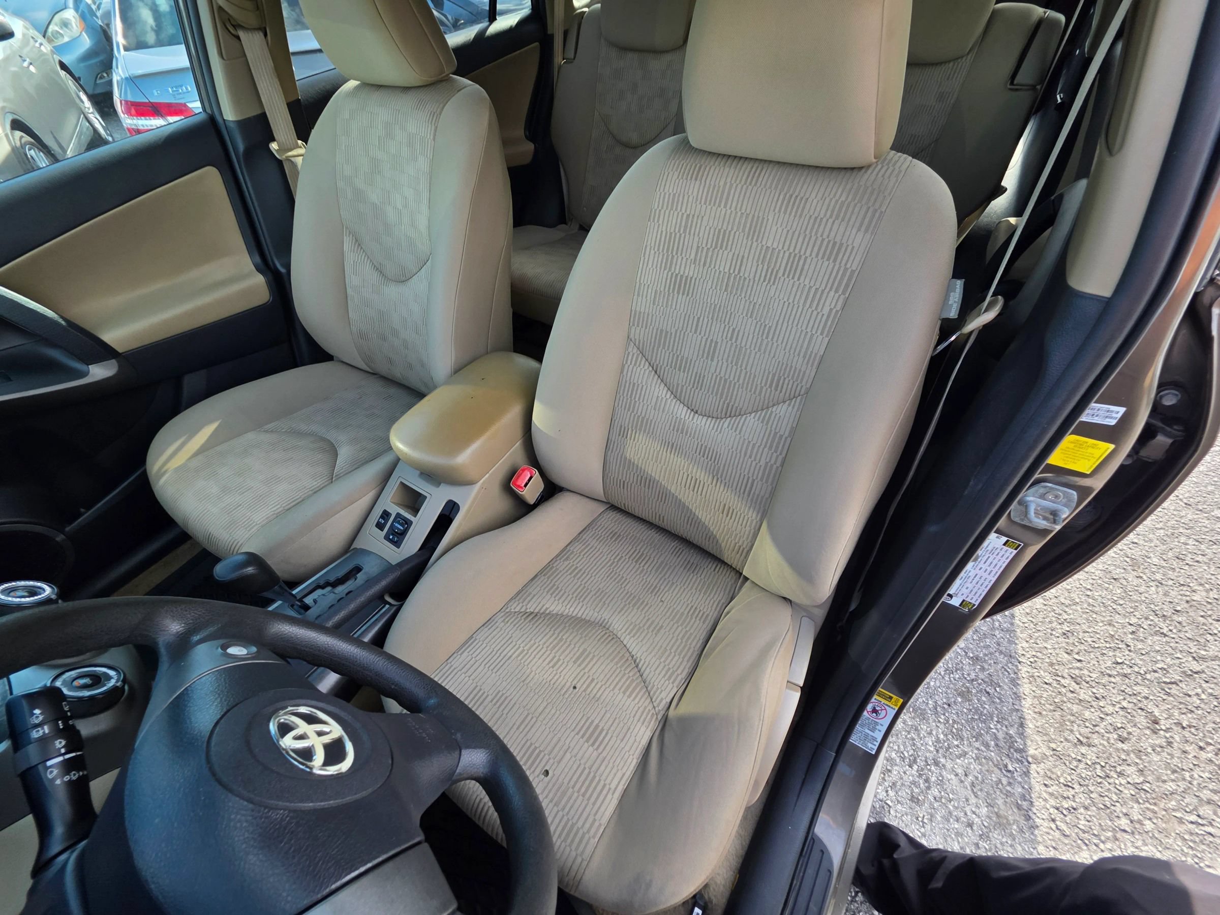 Used 2011 Toyota RAV4 2WD w/ Base L4 Extra Value Pkg image 11