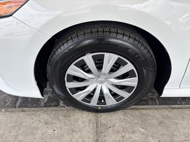 Used 2020 Toyota Camry LE w/ Sunroof Package FWD image 23
