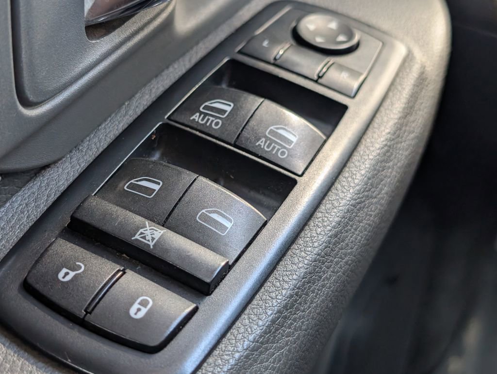 Used 2017 RAM 3500 SLT image 12