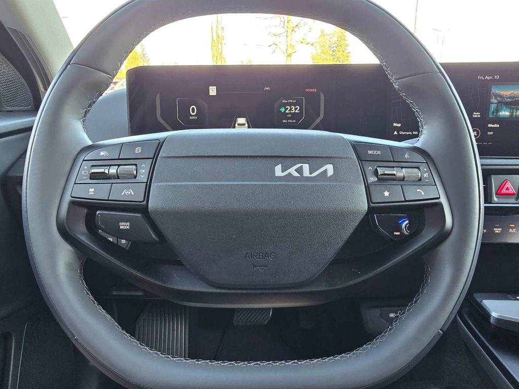 Certified 2025 Kia EV6 Light image 15
