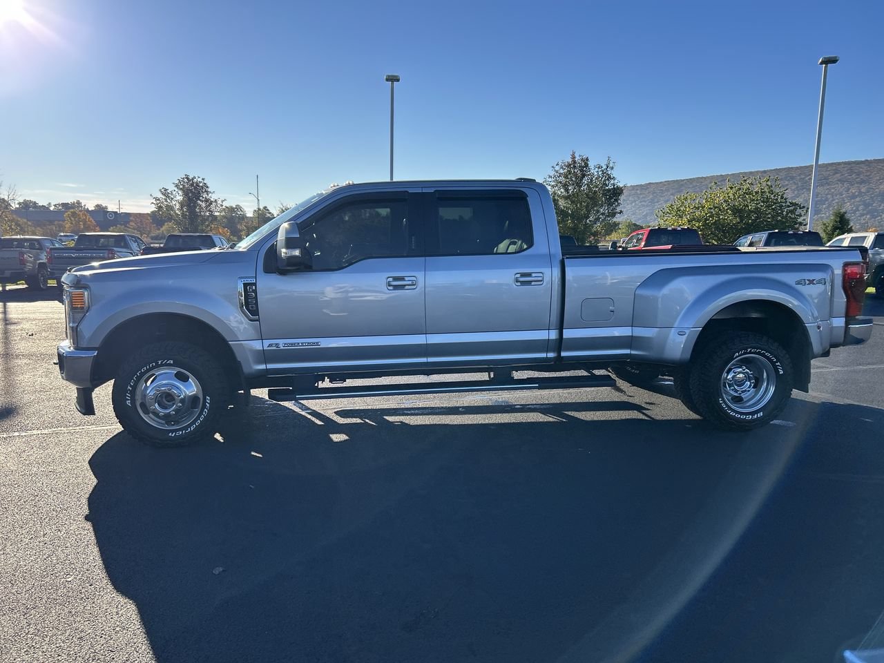 Used 2022 Ford F350 Lariat w/ Lariat Value Package AWD/4WD image 4