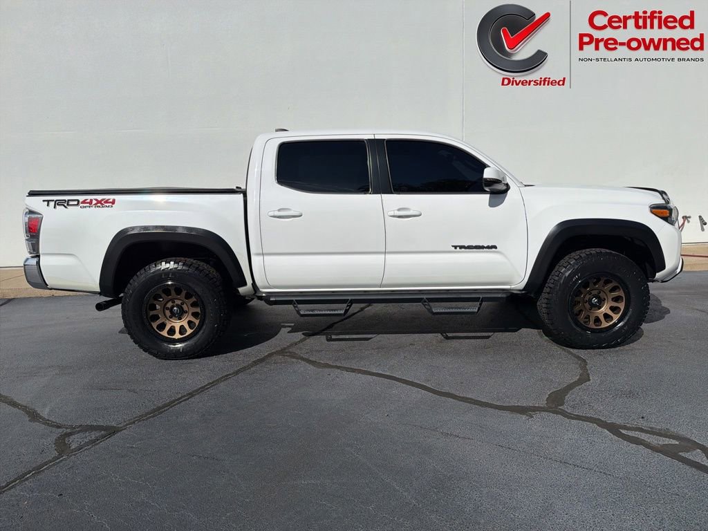 Used 2020 Toyota Tacoma TRD Off-Road AWD/4WD image 10
