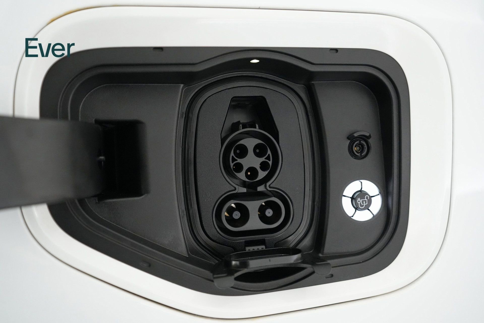 Used 2023 Ford F150 Lightning XLT image 19