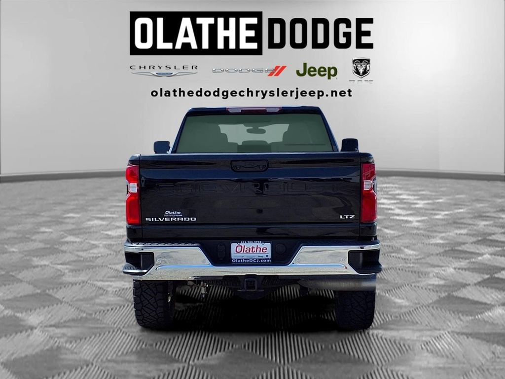 Used 2021 Chevrolet Silverado 3500 LTZ w/ LTZ Plus Package AWD/4WD image 26
