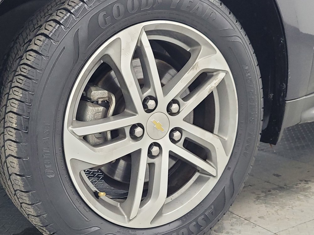 Used 2016 Chevrolet Equinox LTZ w/ Enhanced Convenience Package FWD image 31