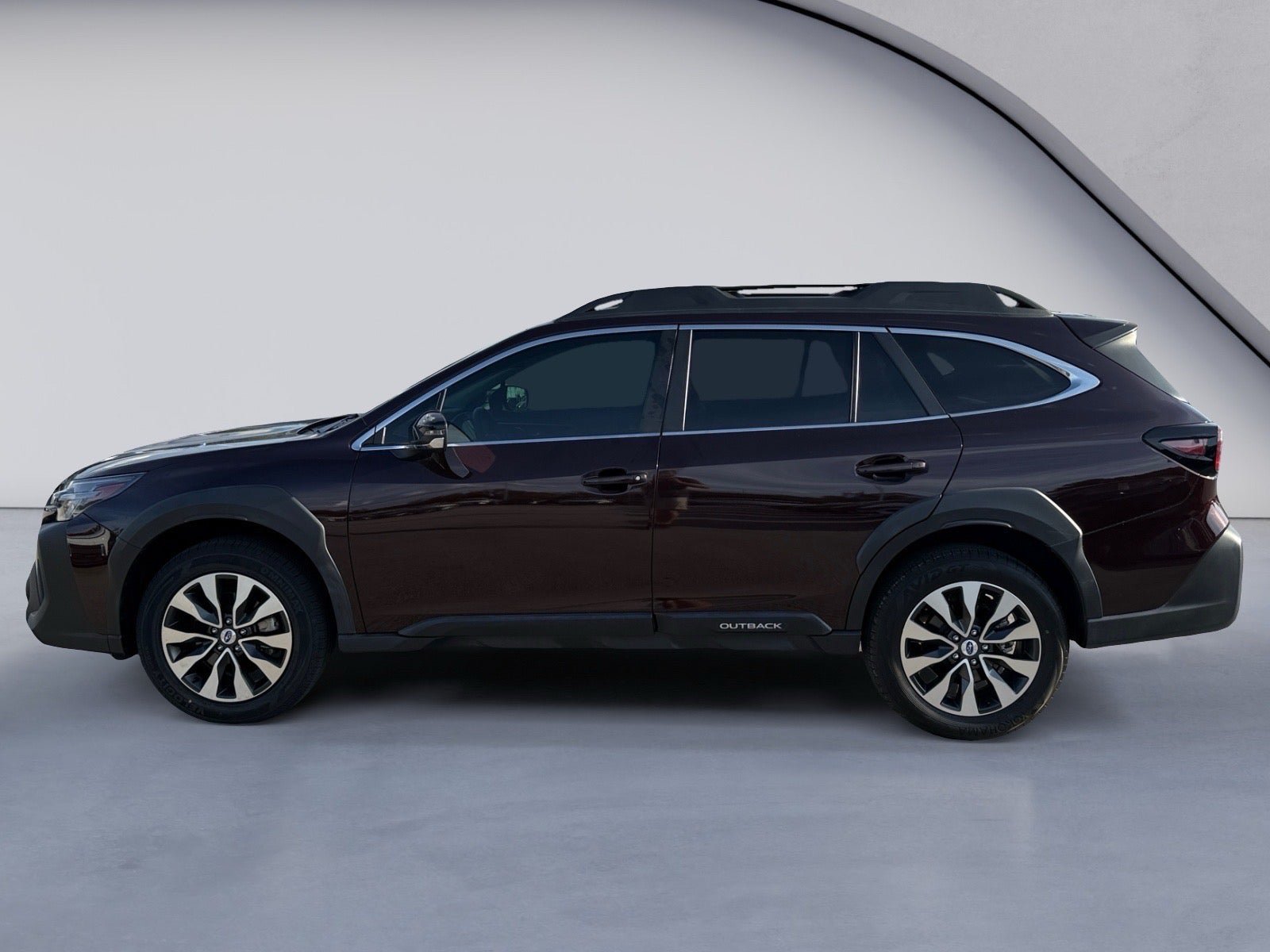 Used 2024 Subaru Outback Limited AWD/4WD image 2