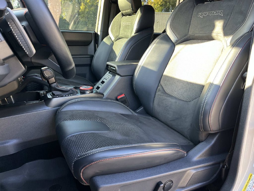 Used 2025 Ford Bronco Raptor AWD/4WD image 28