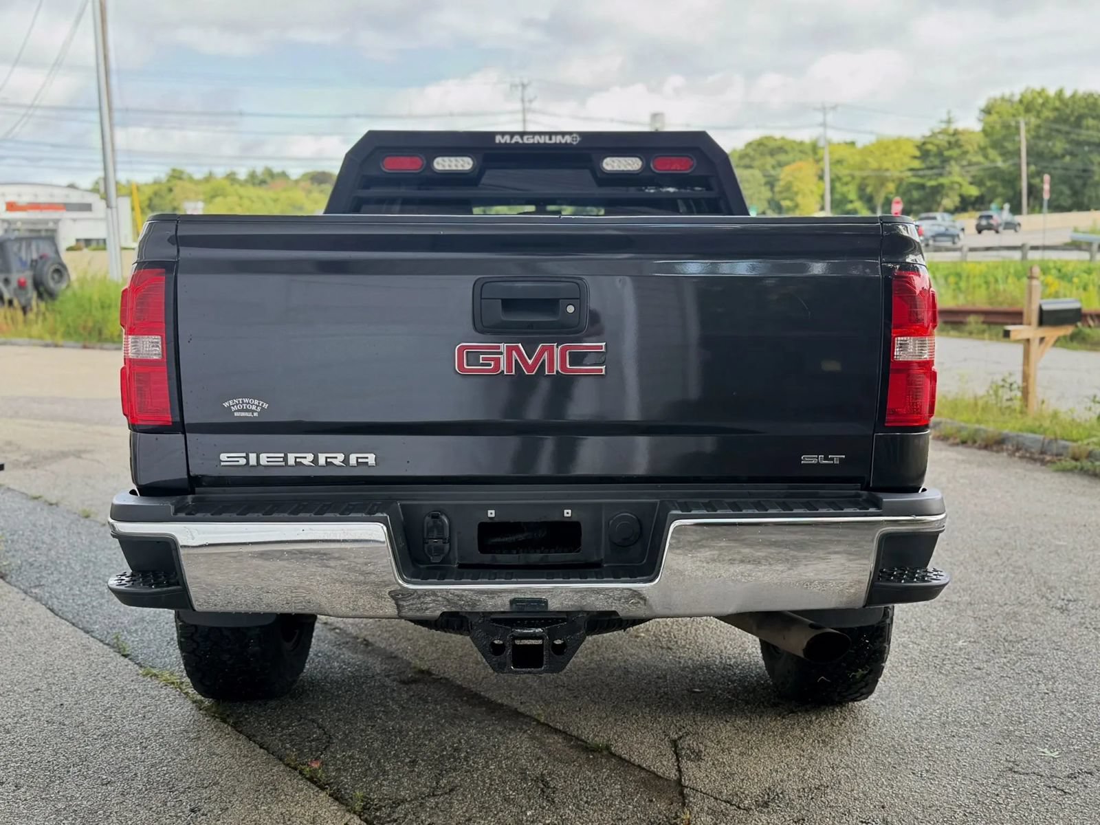 Used 2015 GMC Sierra 2500 SLT w/ Snow Plow Prep Package AWD/4WD image 10