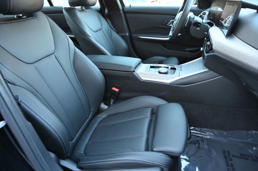 Used 2025 BMW 330i 330i Sedan image 23