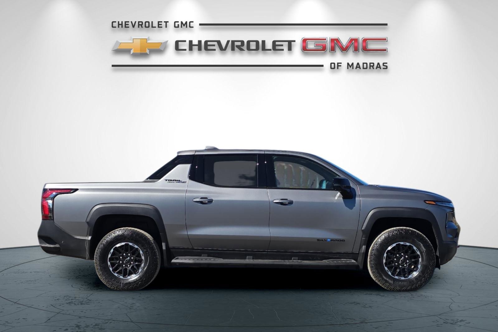New 2026 Chevrolet Silverado EV Trail Boss image 2