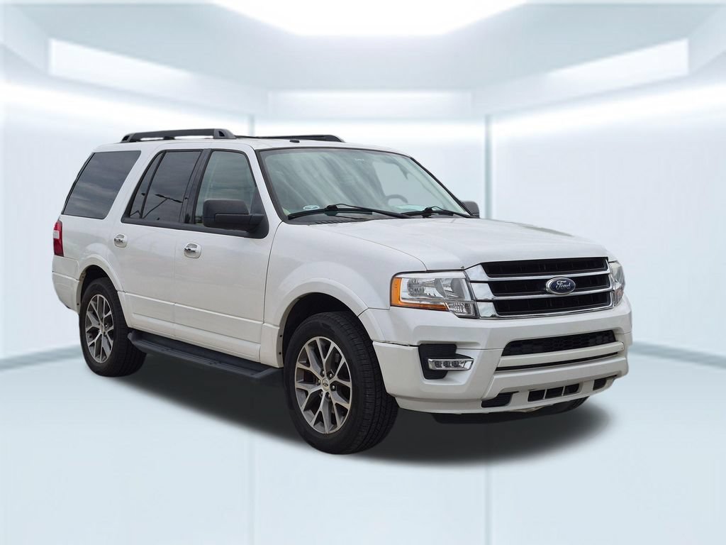 Used 2017 Ford Expedition XLT w/ Equipment Group 202A RWD image 3