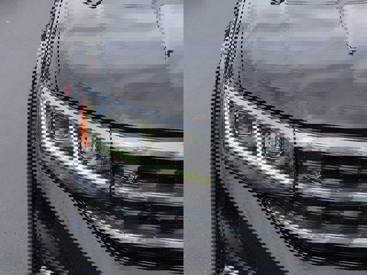 Used 2023 Volkswagen Atlas Cross Sport SEL Premium R-Line AWD/4WD image 10