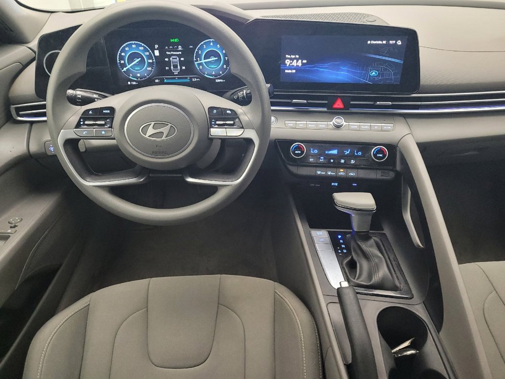 Used 2024 Hyundai Elantra SEL FWD image 22