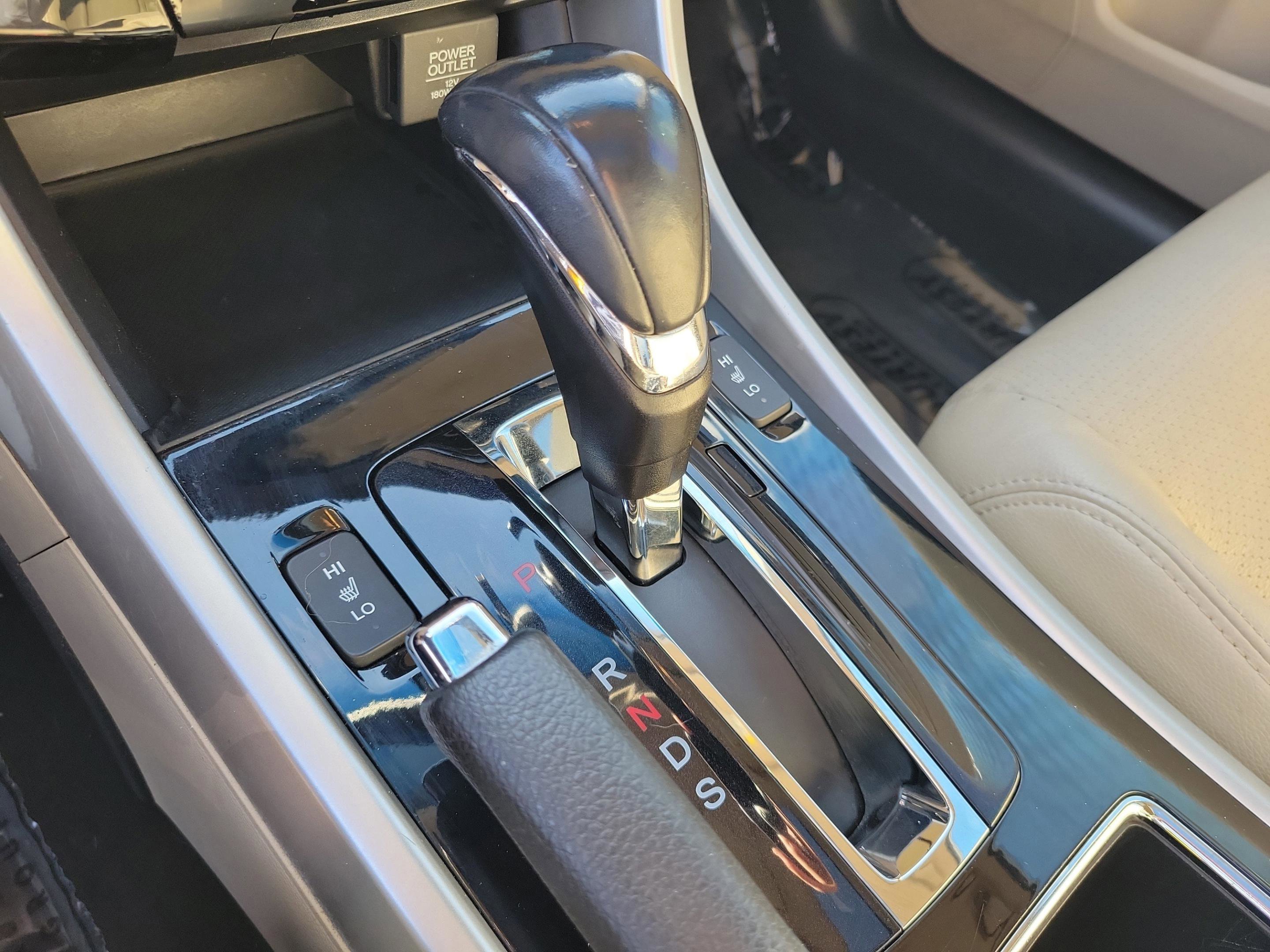 Used 2016 Honda Accord EX-L image 28