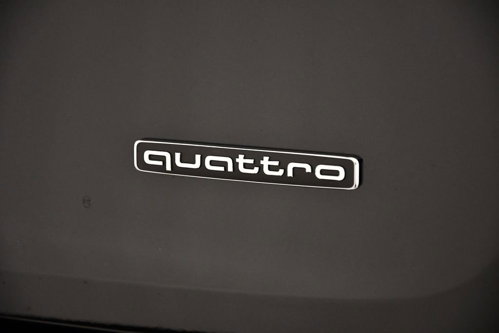 Used 2025 Audi Q5 2.0T Premium image 10