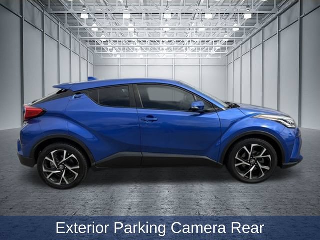 Used 2021 Toyota C-HR XLE FWD image 2