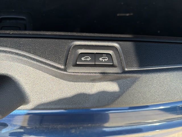 Used 2022 BMW X7 xDrive40i w/ M Sport Package image 11