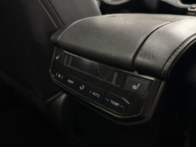 Used 2021 Toyota Highlander Limited AWD/4WD image 20