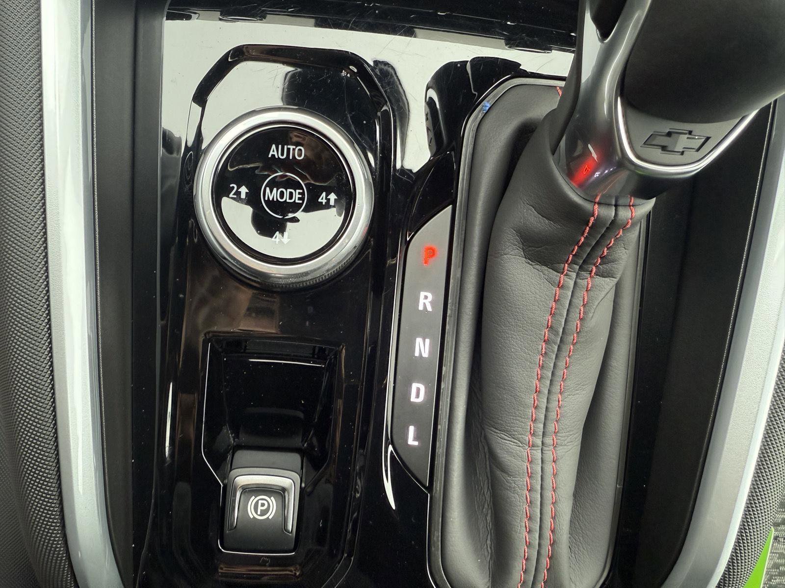 Used 2024 Chevrolet Colorado Z71 w/ Z71 Convenience Package 2 image 21