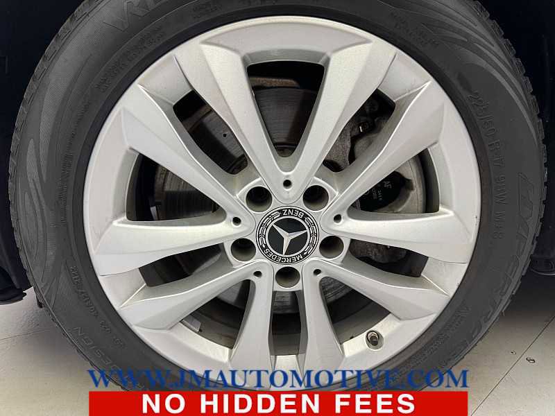 Used 2019 Mercedes-Benz C 300 4MATIC Sedan image 9