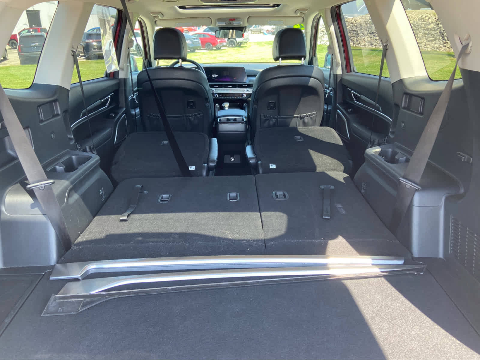 Used 2024 Kia Telluride S w/ S Sunroof Package FWD image 9