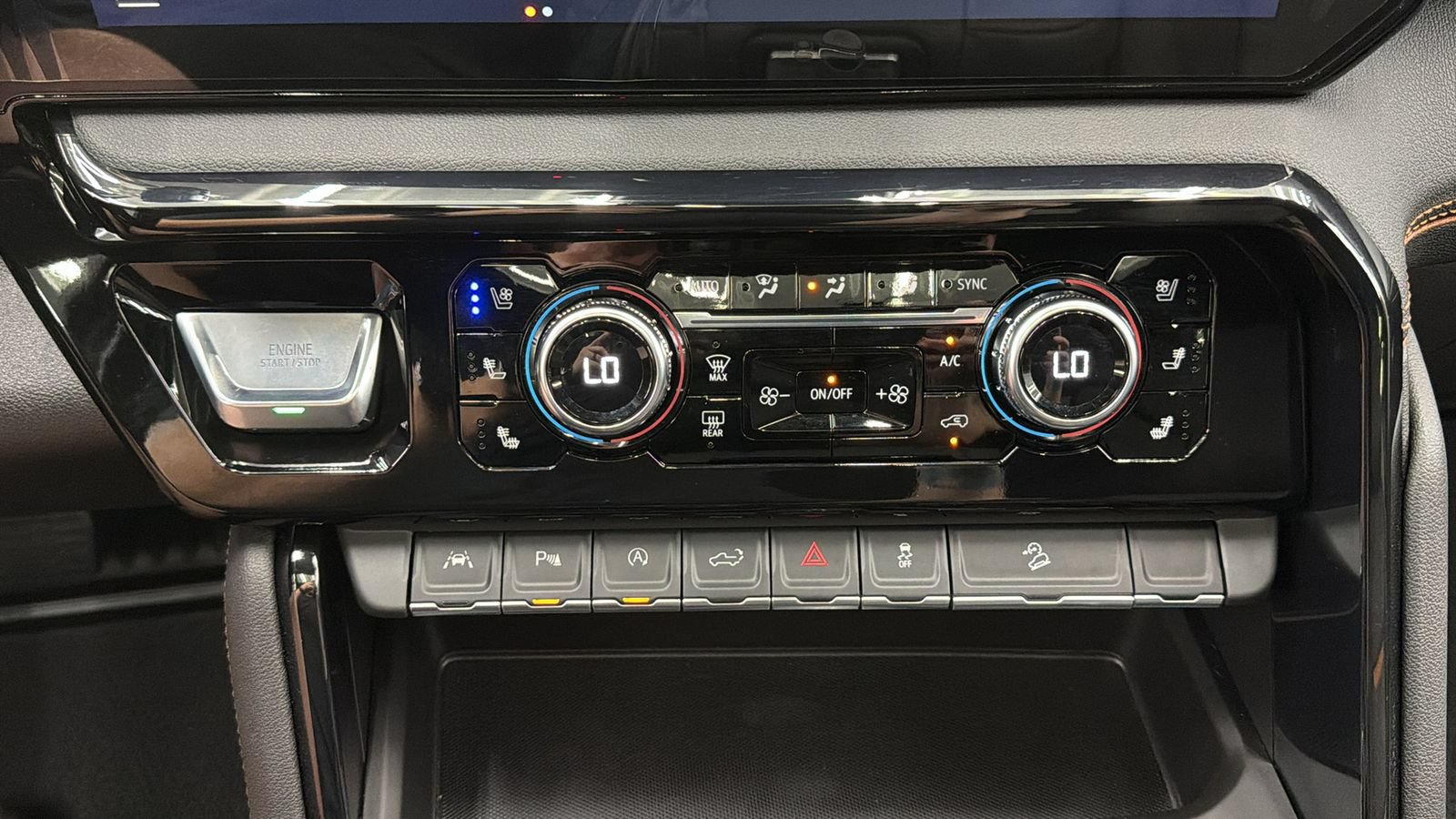 Used 2026 GMC Sierra 1500 AT4 w/ AT4 Premium Package AWD/4WD image 24