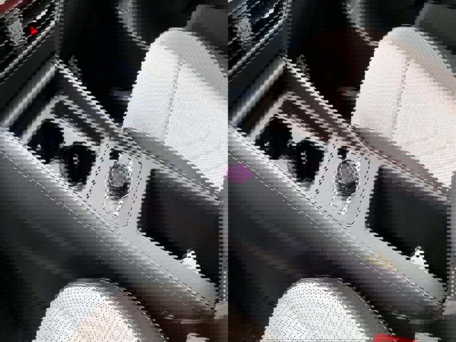 Certified 2025 Volkswagen Tiguan SE FWD image 19