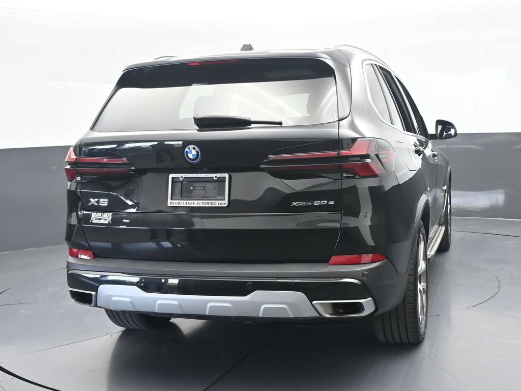 Used 2025 BMW X5 xDrive50e AWD/4WD image 5