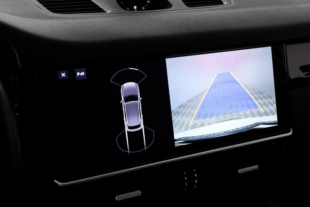 Used 2019 Porsche Cayenne S image 19