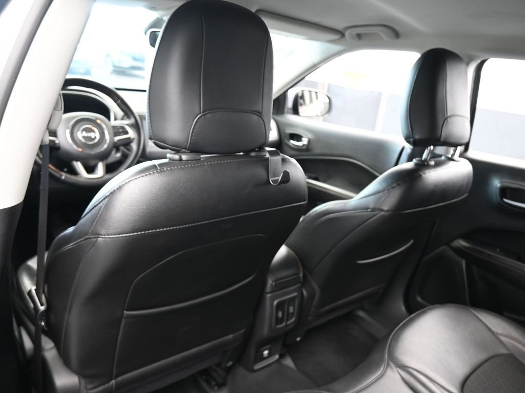 Used 2020 Jeep Compass Latitude image 30