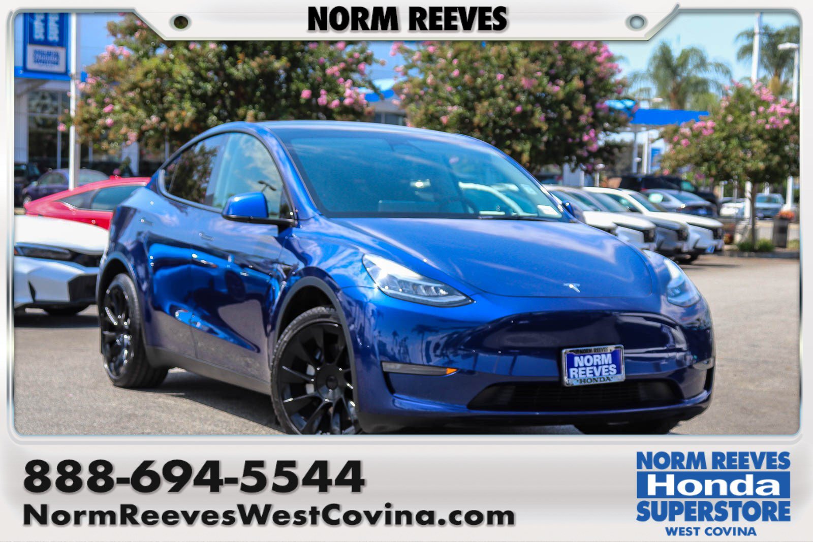 Used 2023 Tesla Model Y Long Range AWD/4WD image 1